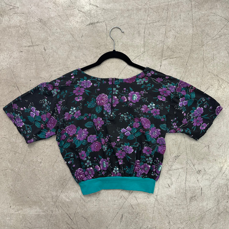 BLACK FLOWER T-SHIRT TOP