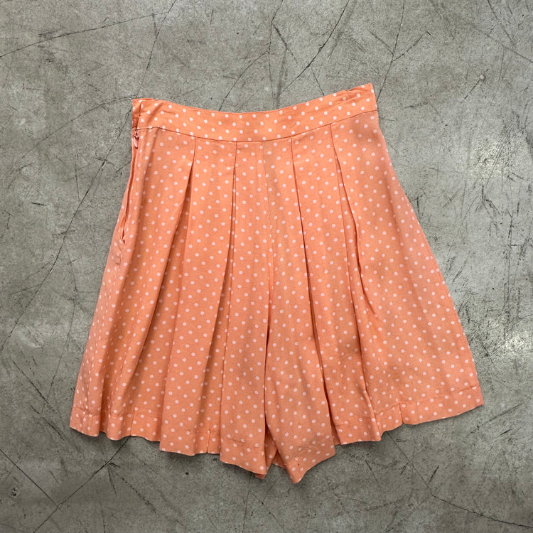 ORANGE SHORTS WITH POTS