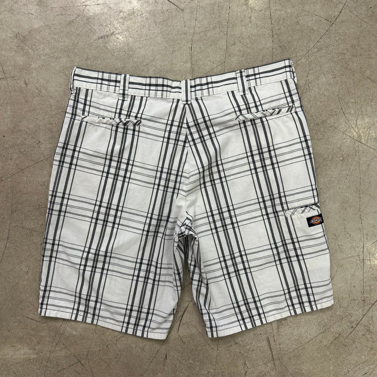 SHORT BERMUDA DICKIES CUADROS