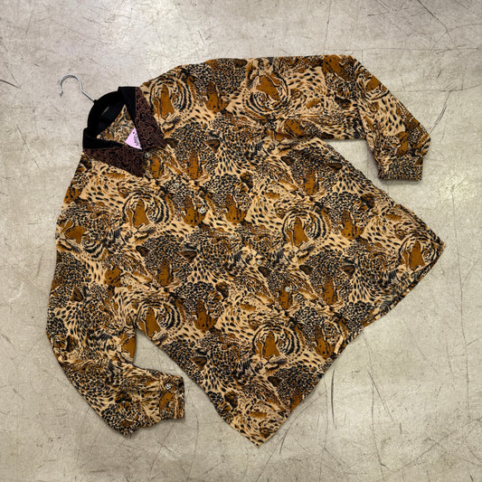 CAMISA LEOPARDO CUELLO BORDADO